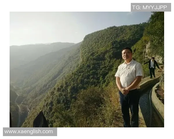 付豪：从草根到明星的奋斗历程与人生哲学探讨