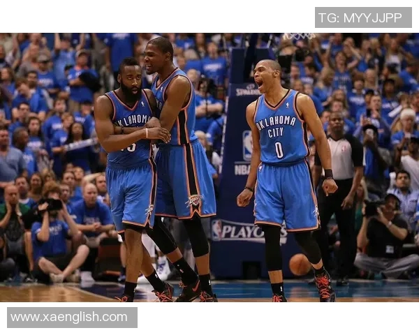 小迈克尔波特的成长之路与篮球梦想的追逐